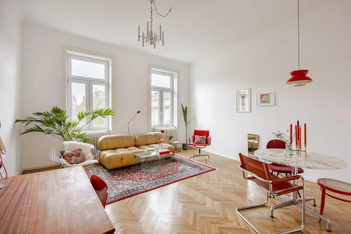 Beautiful Vintage Apartment Near Schoenbrunn Wien 0*,  Österreich