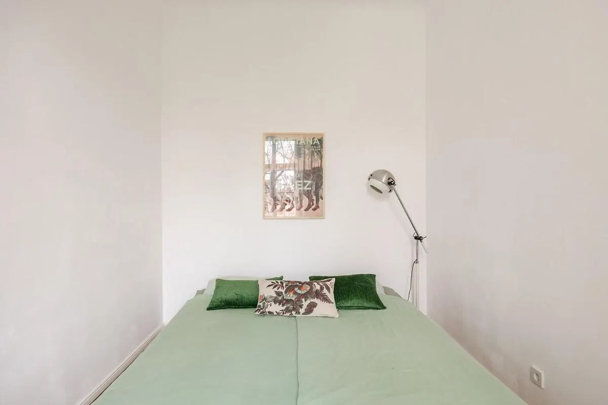 Beautiful Vintage Apartment Near Schoenbrunn Wien