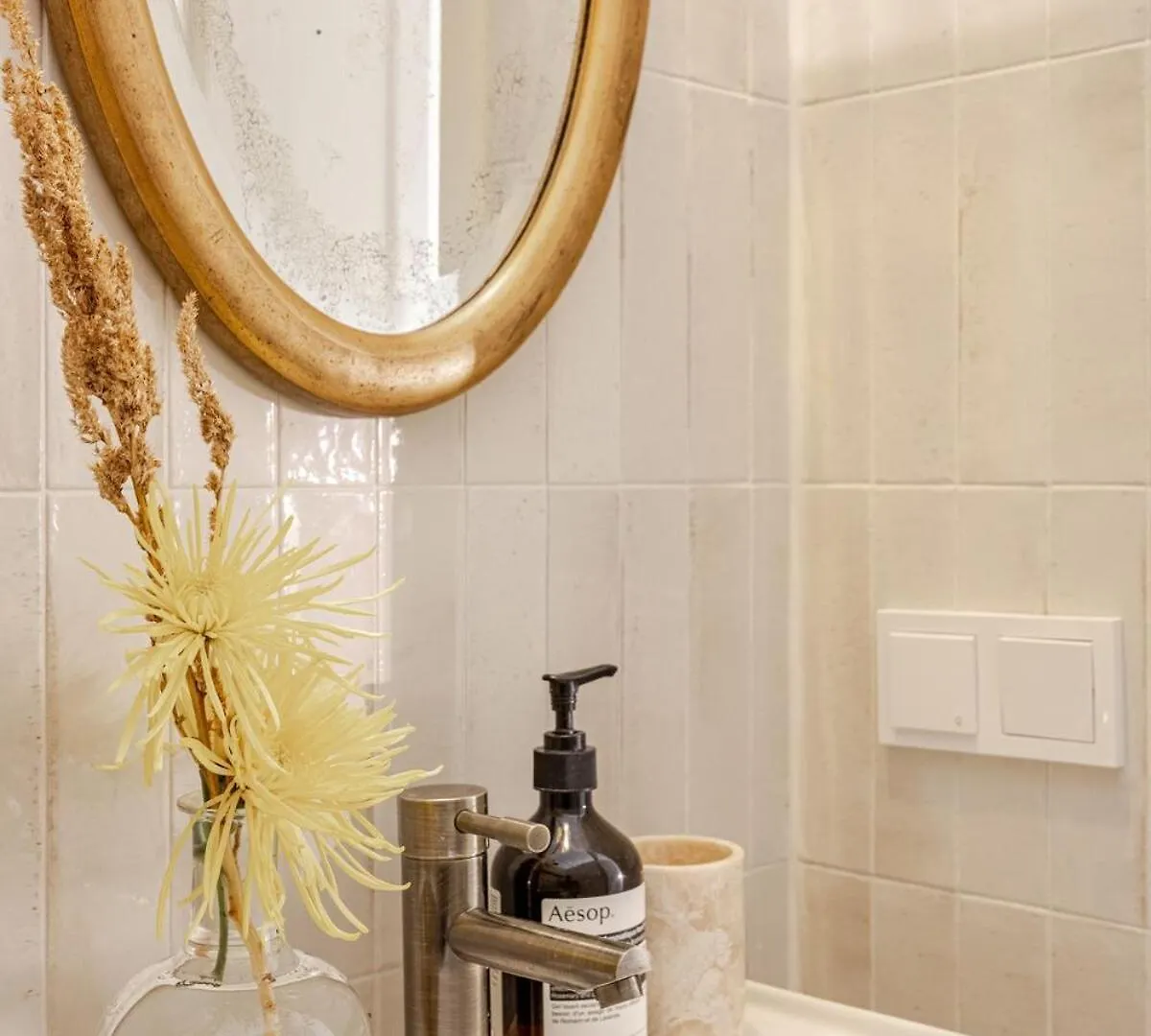 Beautiful Vintage Apartment Near Schoenbrunn Wien